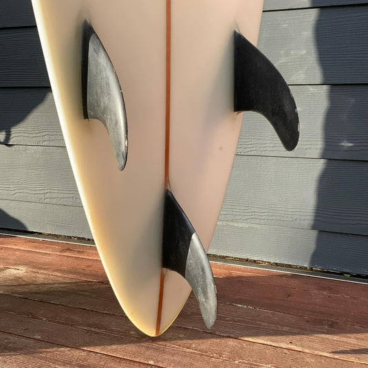 TVS Custom 8'3 × 19 ¼ × 2 ⅞ Surfboard • USED 4