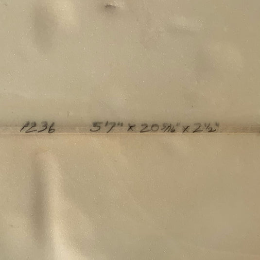 AKA Fish 5'7 × 20 5/16 × 2 ½ Surfboard • USED 5