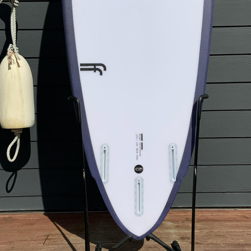 Load image into Gallery viewer, Haydenshapes Hypto Krypto Twin Pin FutureFlex 6'8 × 21 ¼ × 2 15/16 Surfboard • LIKE NEW 3
