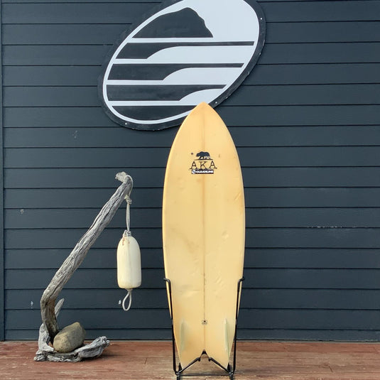 AKA Fish 5'7 × 20 5/16 × 2 ½ Surfboard • USED 2