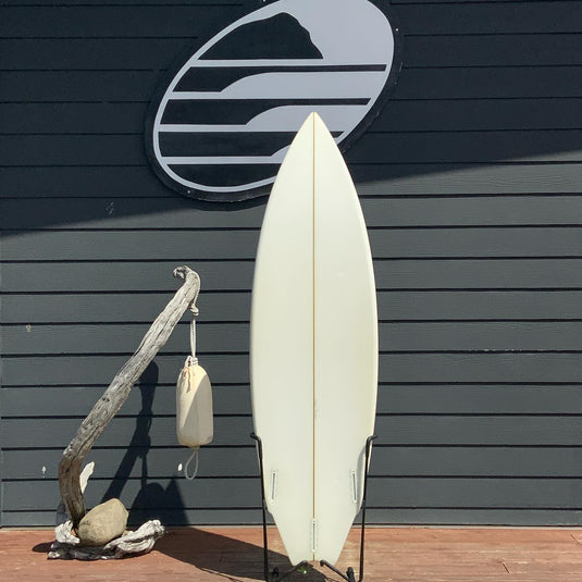 Sean Bailey Custom 6'0 × 19 ⅞ × 2 ¾ Surfboard • USED 2