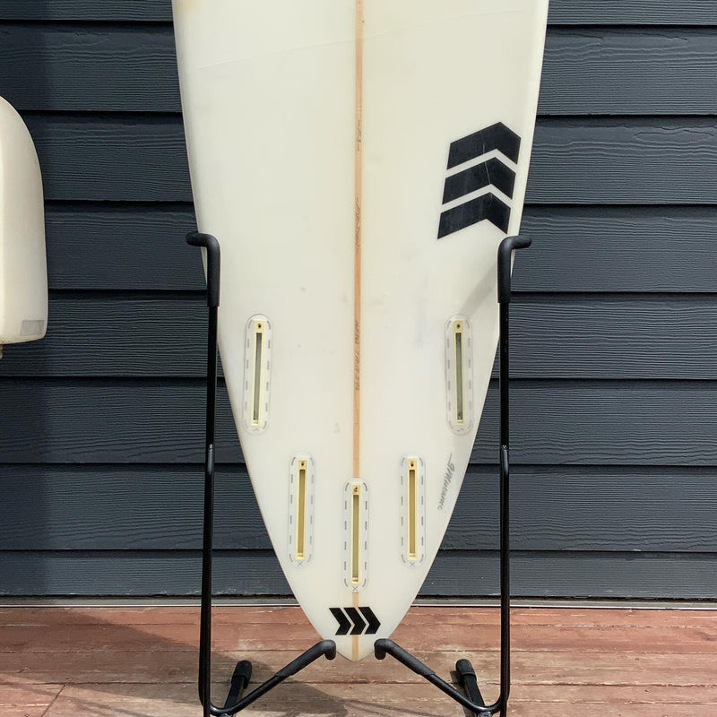 Load image into Gallery viewer, Minami F.3. 7'10 × 19 × 2 ⅝ Surfboard • USED 3
