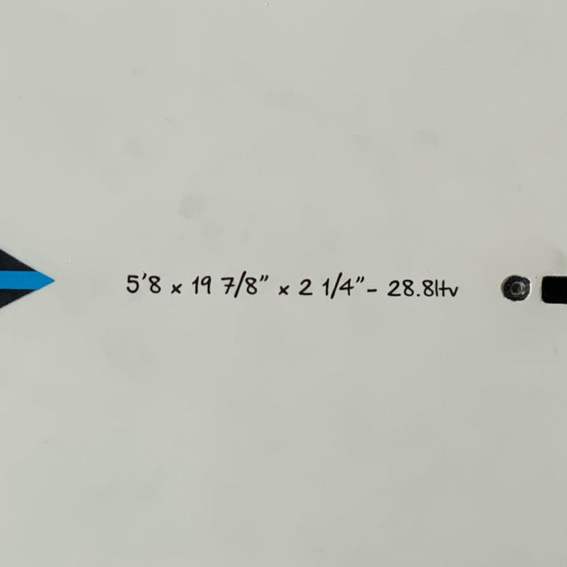 Load image into Gallery viewer, Torq Multiplier ACT 5'8 × 19 ⅞ × 2 ¼ Surfboard • USED 4
