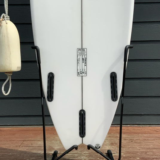 Pyzel Pyzalien II 5'11 × 20 × 2 11/16 Surfboard • USED 3