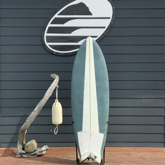 Pace Custom Asym (Regular) 5'9 × 20 ¾ × 2 ⅝ Surfboard • USED 1