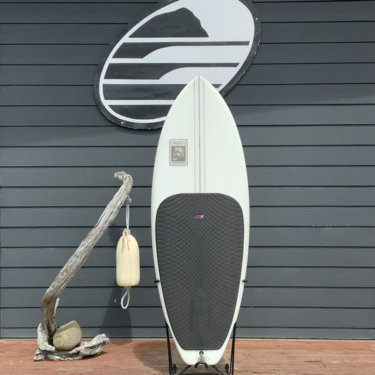 Barry Snyder Designs Dissect Series 5'9 × 23 ½ × 2 ¾ Surfboard • LIKE NEW 1