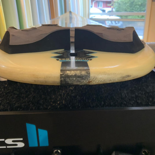 Slater Designs FRK LFT 6'0 × 19 1/16 × 2 ⅝ Surfboard • USED 9