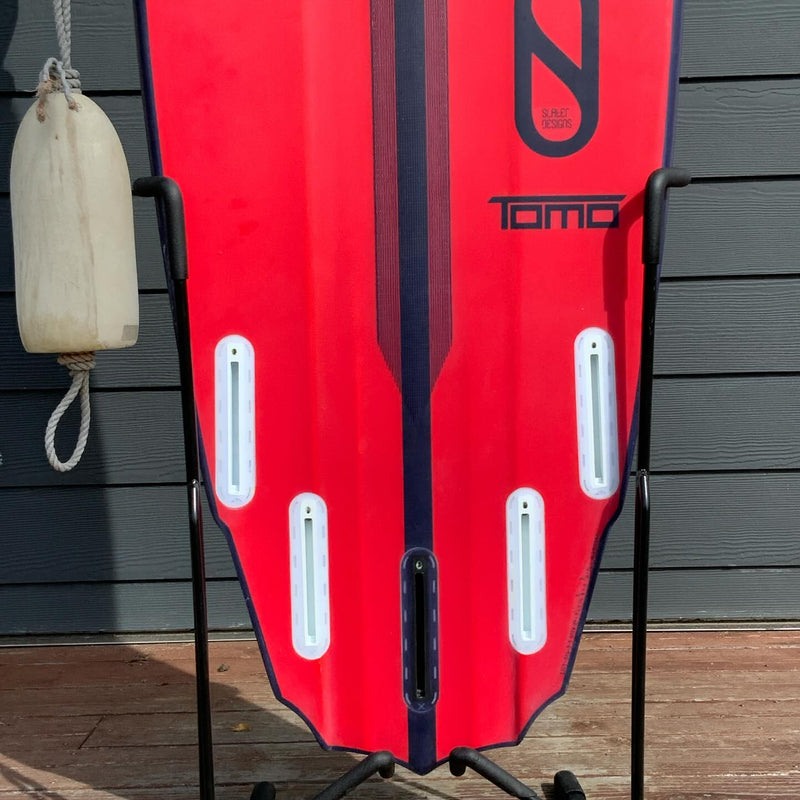 Load image into Gallery viewer, Slater Designs Sci-Fi 2.0 LFT 5'6 × 18 ⅝ × 2 ⅝ Surfboard • USED 3
