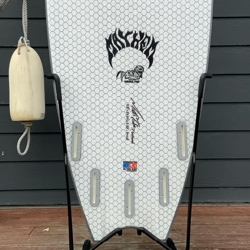 Load image into Gallery viewer, Lib Tech Lost Puddle Fish 5'8 × 21 ¼ × 2.53 Surfboard • LIKE NEW 3
