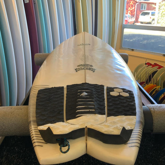 Lost RNF '96 5'5 × 19 ½ × 2 ⅔ Surfboard • USED 4