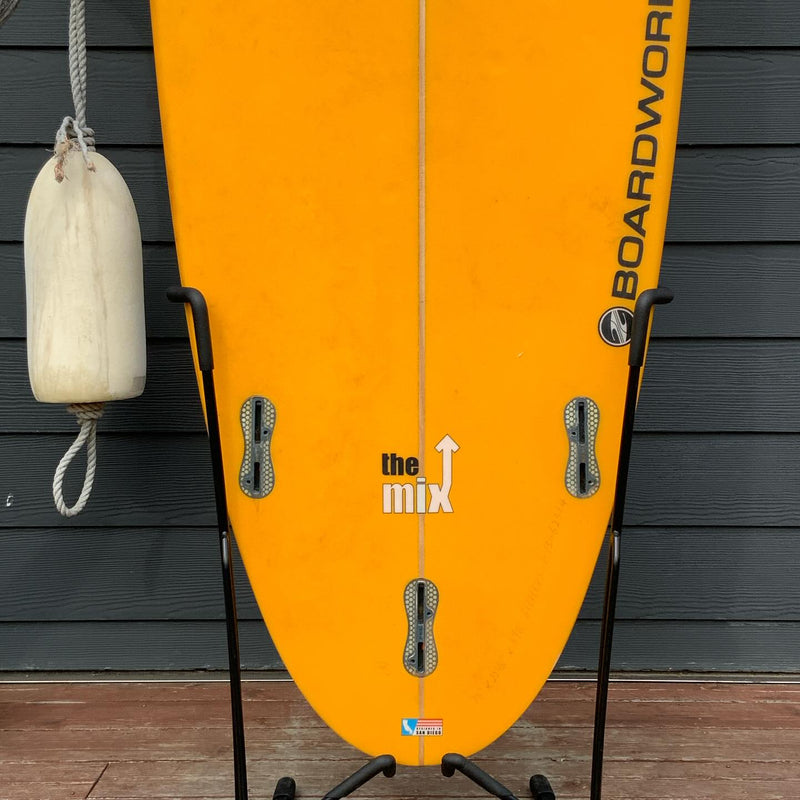 Load image into Gallery viewer, Boardworks The Mix 7'6 × 22 ⅝ × 3 ⅛ Surfboard • USED 3
