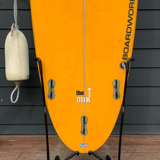 Boardworks The Mix 7'6 × 22 ⅝ × 3 ⅛ Surfboard • USED 3