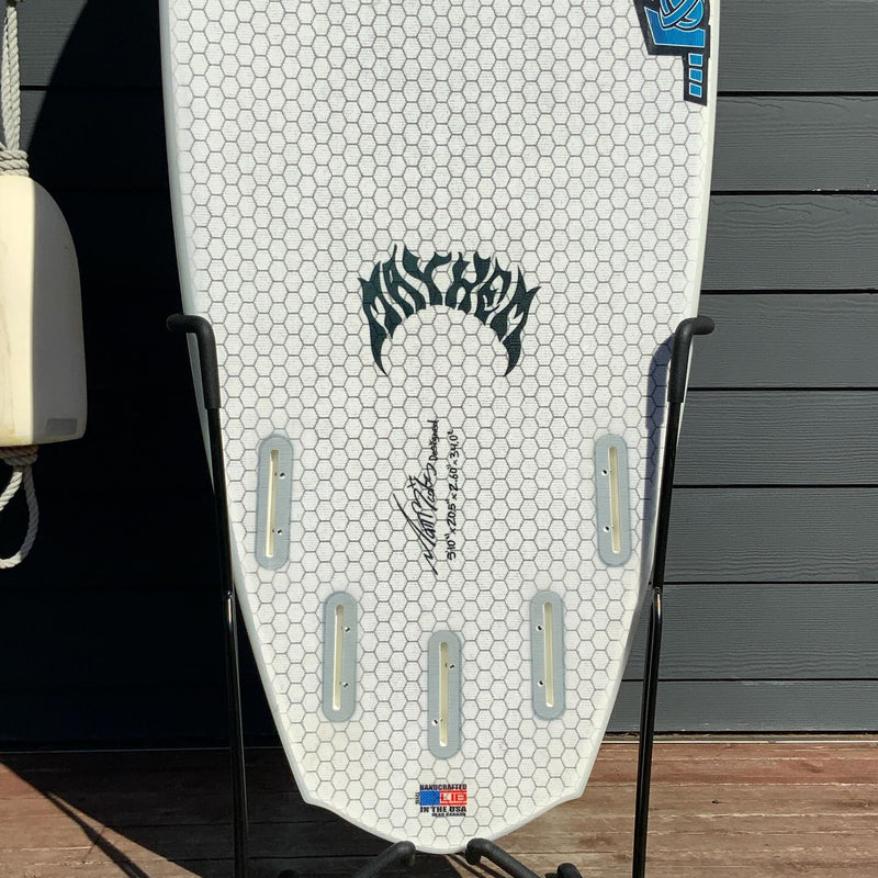Load image into Gallery viewer, Lost Rocket Redux 5'10 × 20 ½ × 2 ⅗ Surfboard • USED 3
