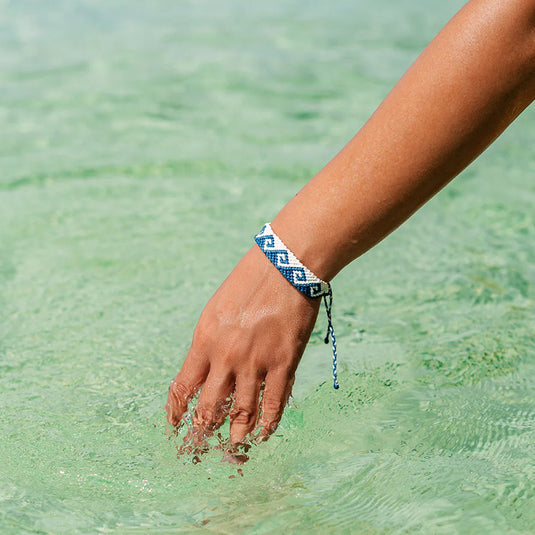 4Ocean Glow-In-The-Dark Deep Sea Wave Bracelet 2