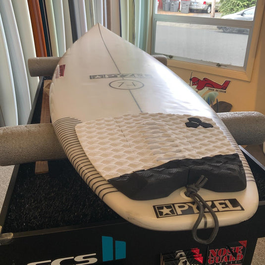 Pyzel '74 6'0 × 19 × 2 ⅜ Surfboard • USED 5