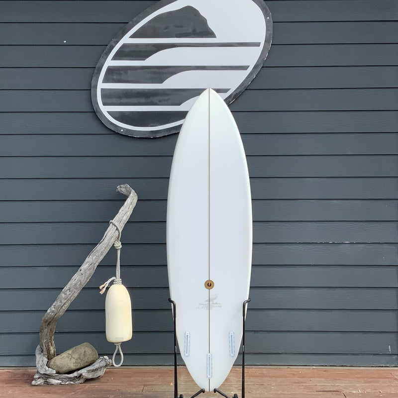 Load image into Gallery viewer, Album Surf Twinsman 5'7 × 19 × 2 ⅜ Surfboard • USED 2
