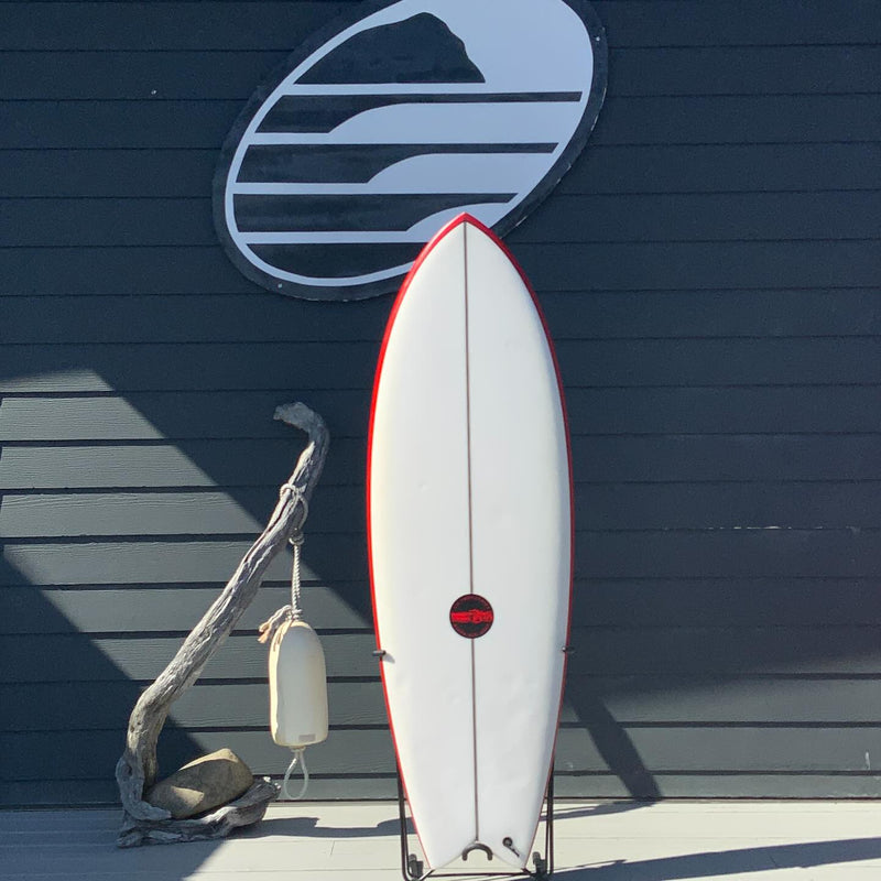 Load image into Gallery viewer, JS Industries Red Baron 5'6 × 21 × 2 ½ Surfboard • USED 1
