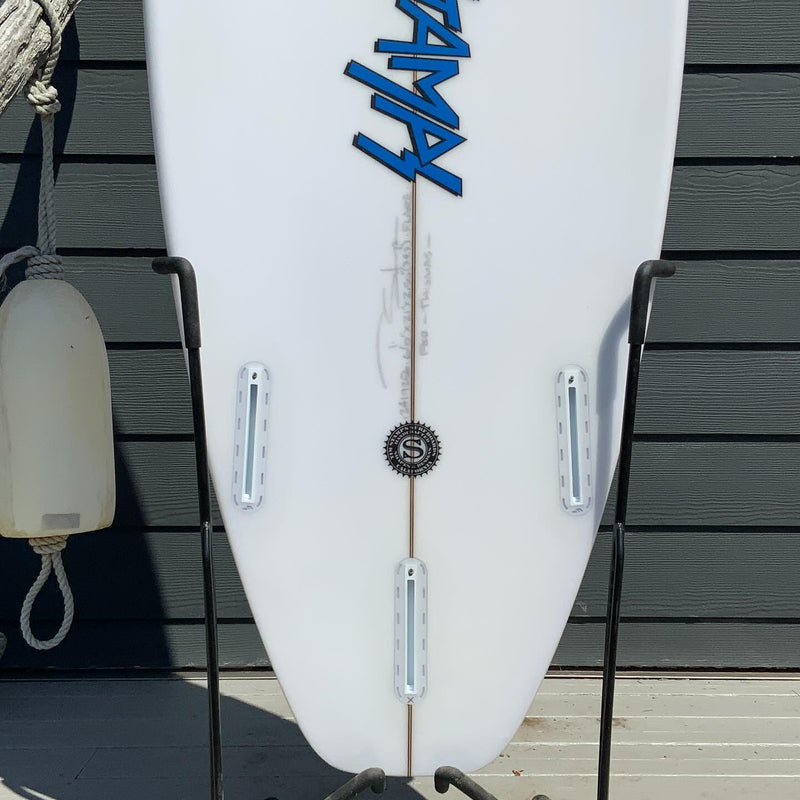 Load image into Gallery viewer, Stamps Flare 6'0 × 21 × 2 ½ Surfboard • USED 3
