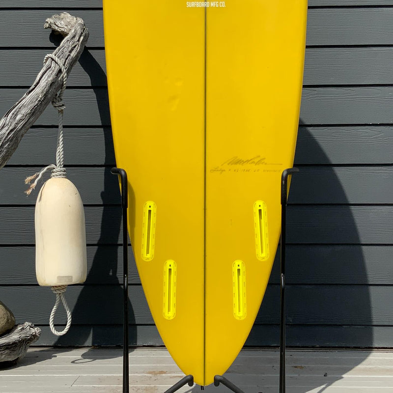 Load image into Gallery viewer, Album Surf Ledge 6'1 × 19 ¼ × 2 ½ Surfboard • USED 3

