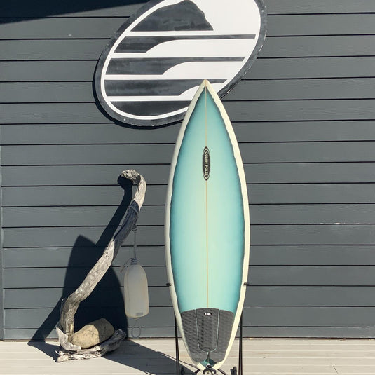 Ocean Pulse Custom 5'8 × 20 × 2 ½ Surfboard • USED 1