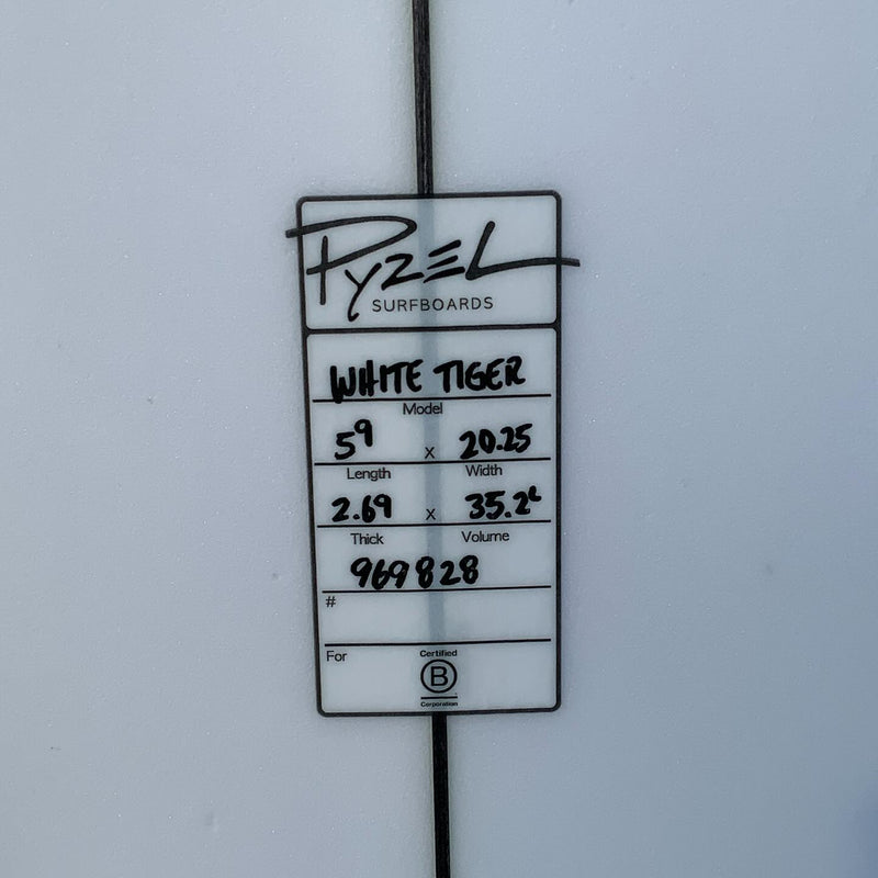 Load image into Gallery viewer, Pyzel White Tiger 5'9 × 20 ¼ × 2 11/16 Surfboard • USED 4
