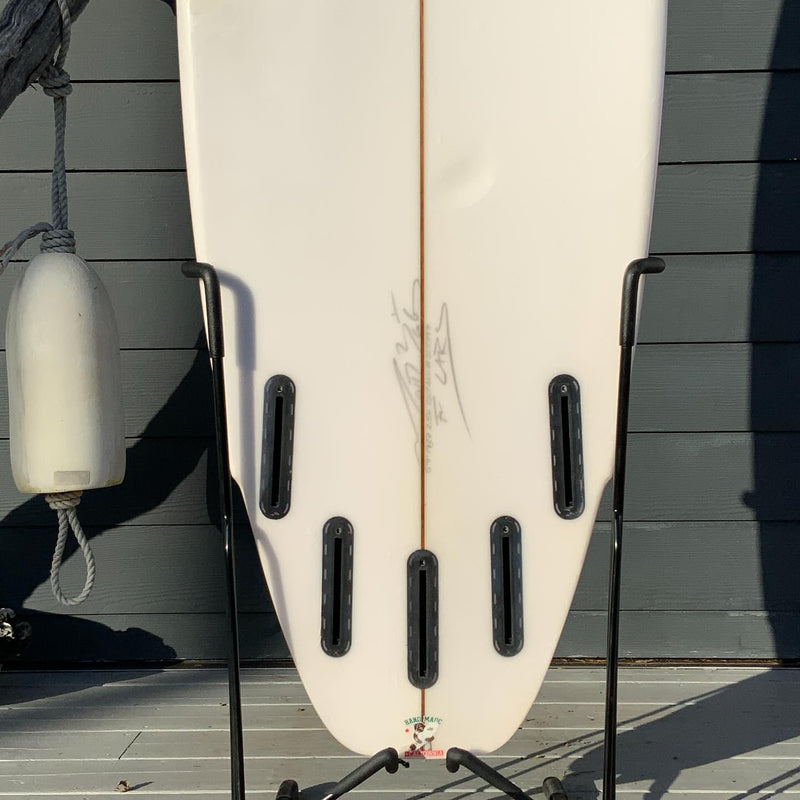Load image into Gallery viewer, Lost Rad Ripper 5'9 × 19 ¼ × 2 9/16 Surfboard • USED 3
