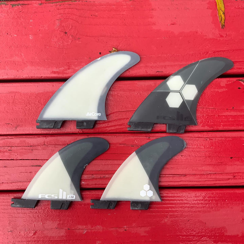 Load image into Gallery viewer, Solid The Bean Bio-Flex 5'11 × 20 ¼ × 2 ½ Surfboard • USED 5
