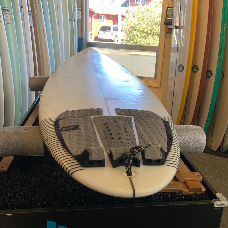 Load image into Gallery viewer, Pyzel Ghost 6'5 × 20 ¾ × 2 ¼ Surfboard • USED 5
