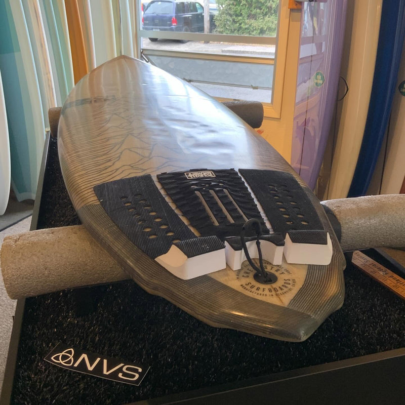 Load image into Gallery viewer, Chemistry Zen 4 Flax 5'7 × 19 ½ × 2 ⅜ Surfboard • USED 5
