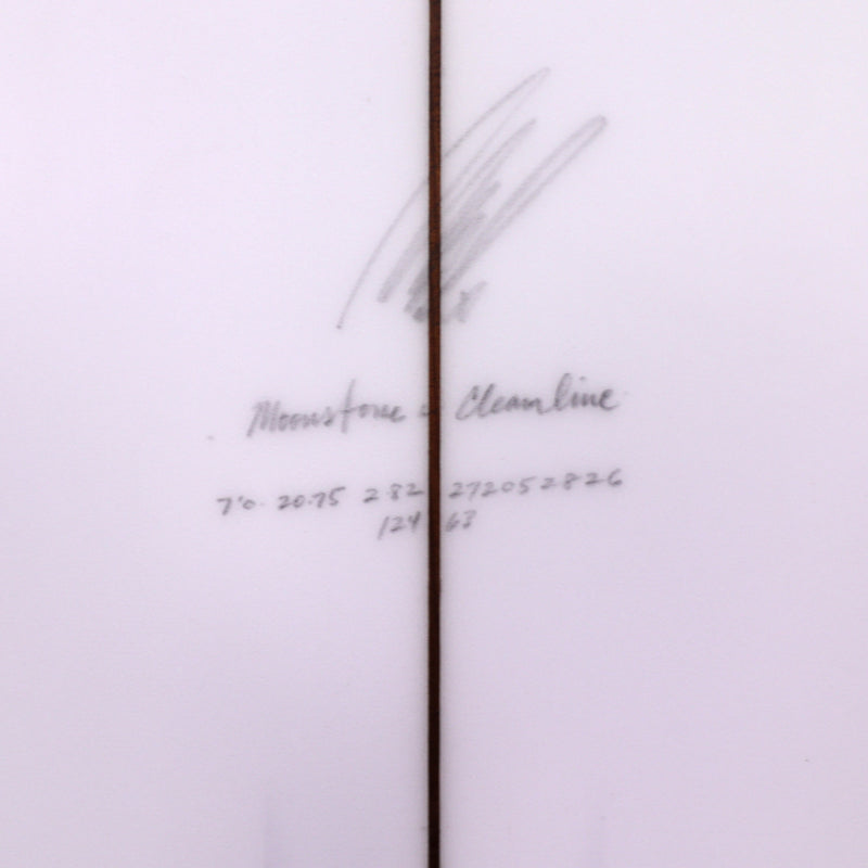 Load image into Gallery viewer, Album Surf Moonstone 7'0 × 20 ¾ × 2 ⅘ Surfboard 4
