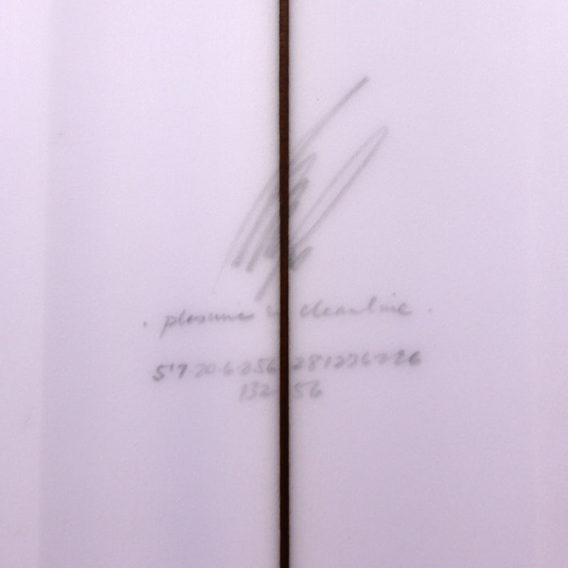 Load image into Gallery viewer, Album Surf Plasmic 5'7 × 20 ⅝ × 2 9/16 Surfboard 4
