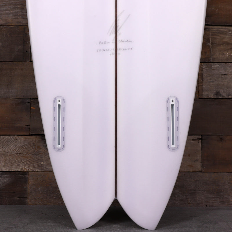 Load image into Gallery viewer, Album Surf Veebee 5'8 × 20 ⅝ × 2.72 Surfboard 3
