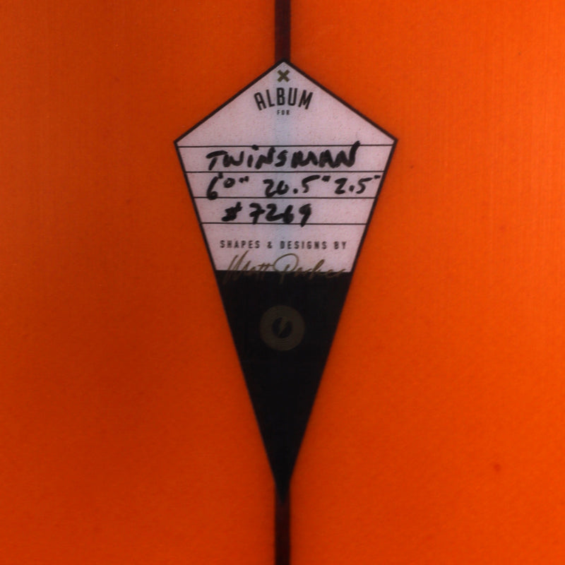 Load image into Gallery viewer, Album Surf Twinsman 5'10 × 20 × 2 7/16 Surfboard - Orange • BLEMISH 4
