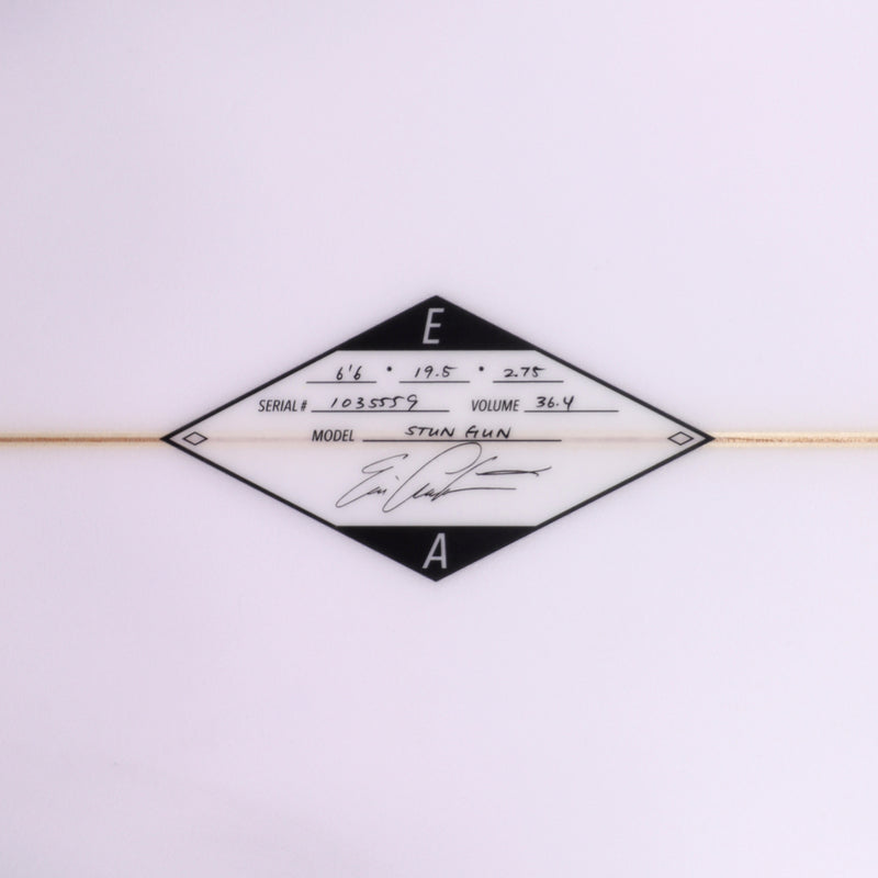 Load image into Gallery viewer, Arakawa Stun Gun 6'6 × 19 ½ × 2 ¾ Surfboard 4

