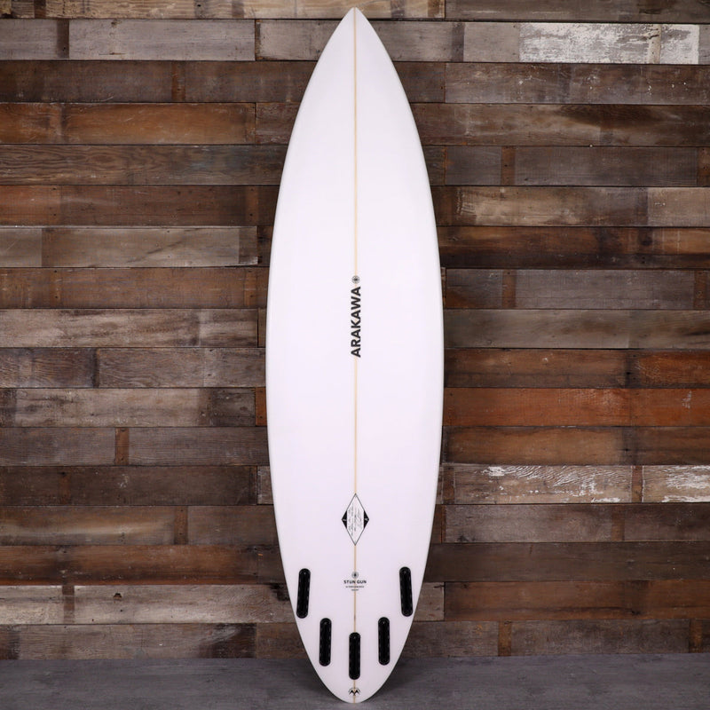 Load image into Gallery viewer, Arakawa Stun Gun 6'10 × 20 × 2 ¾ Surfboard 2
