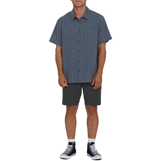 Billabong A/Div Surftrek Transit Short Sleeve Button-Up Shirt