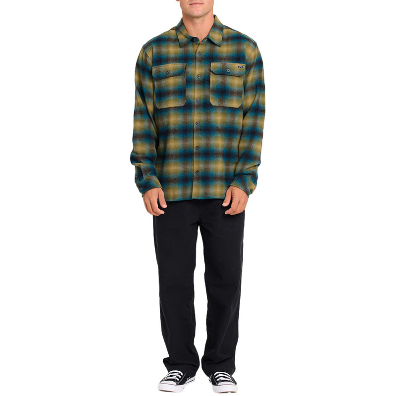 Load image into Gallery viewer, Billabong Offshore Long Sleeve Button-Up Flannel Shirt 5
