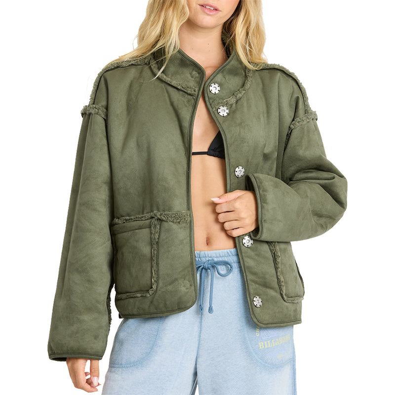 Load image into Gallery viewer, Billabong Women's Camper Reversible Snap-Button Sherpa Jacket 4
