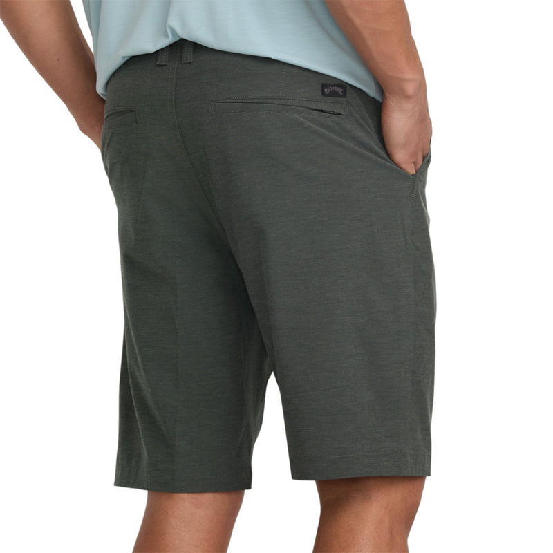 Load image into Gallery viewer, Billabong Crossfire Submersible Hybrid 21" Shorts - Asphalt 8
