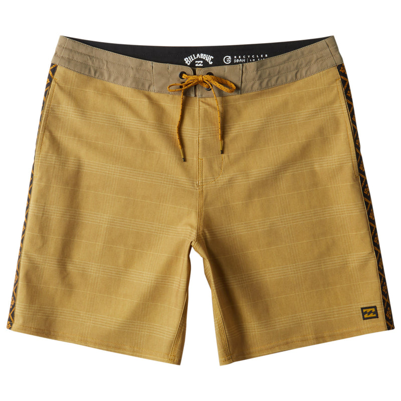 Load image into Gallery viewer, Billabong D Bah Lo Tide 17.5" Boardshorts 1

