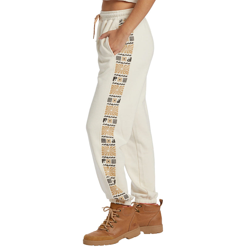 Load image into Gallery viewer, Billabong Women's Surf Adventure Elastic Waist Sweatpants 2
