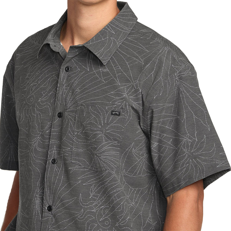 Load image into Gallery viewer, Billabong Surftrek Transit Short Sleeve Button-Up Shirt 7
