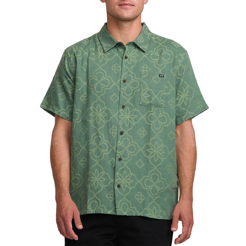 Load image into Gallery viewer, Billabong Sundays Jacquard Short Sleeve Button-Up Shirt • 2025 3
