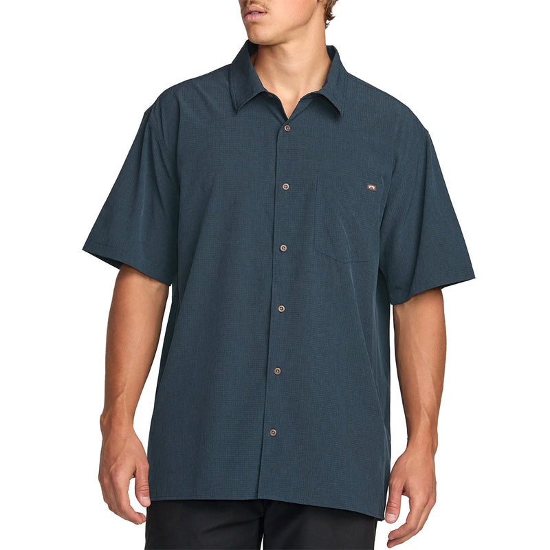 Load image into Gallery viewer, Billabong Surftrek Perf Short Sleeve Button-Up Shirt 3
