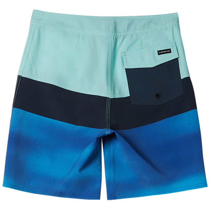 Load image into Gallery viewer, Quiksilver Youth Everyday Panel 17" Boardshorts 2
