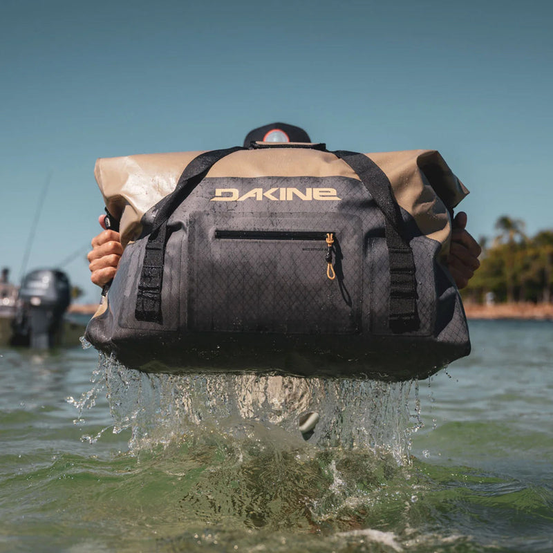 Load image into Gallery viewer, Dakine Cyclone Wet/Dry Roll-Top Duffel Bag - 60L 3
