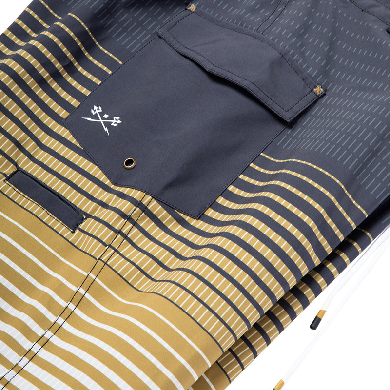 Load image into Gallery viewer, Dark Seas Deepwater 20" Boardshorts 3
