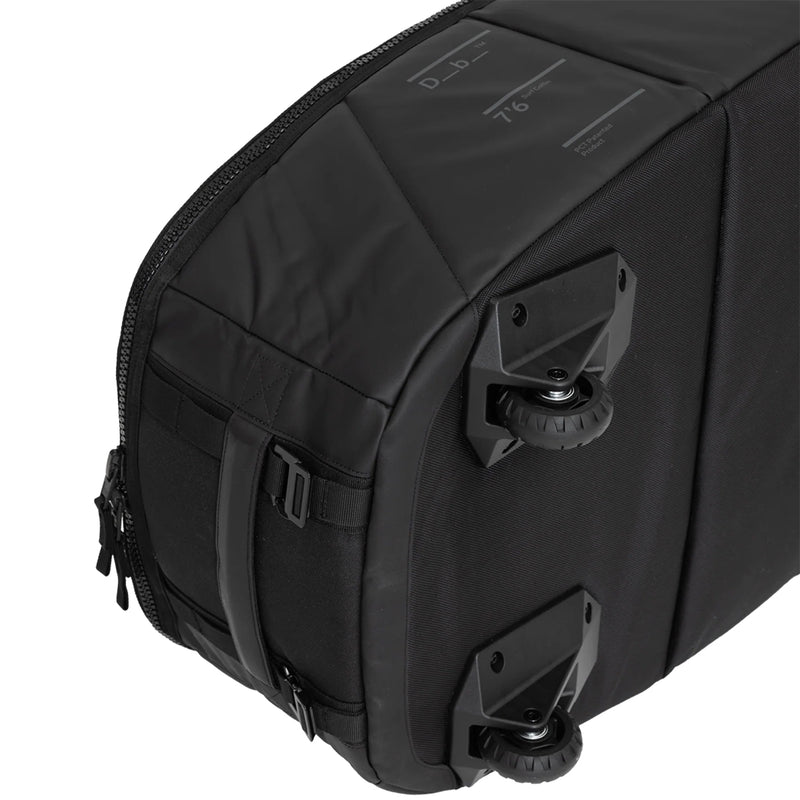 Load image into Gallery viewer, Db Surf Pro 3-4 Coffin Mid-Length Travel Surfboard Bag 7
