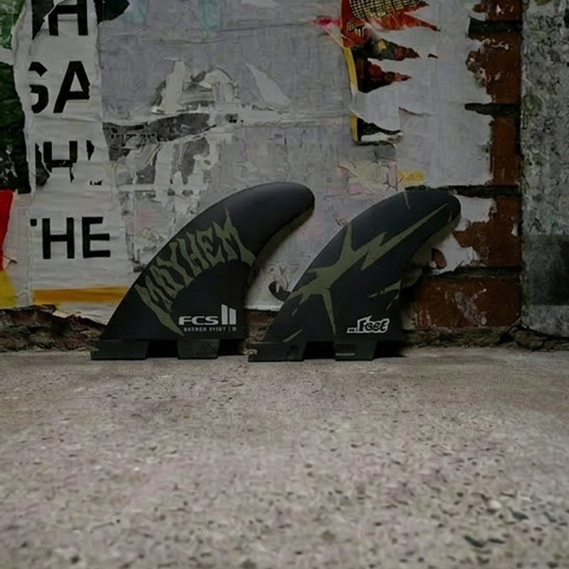 Load image into Gallery viewer, FCS II Mayhem Pivot PC Carbon Tri-Fin Set 3
