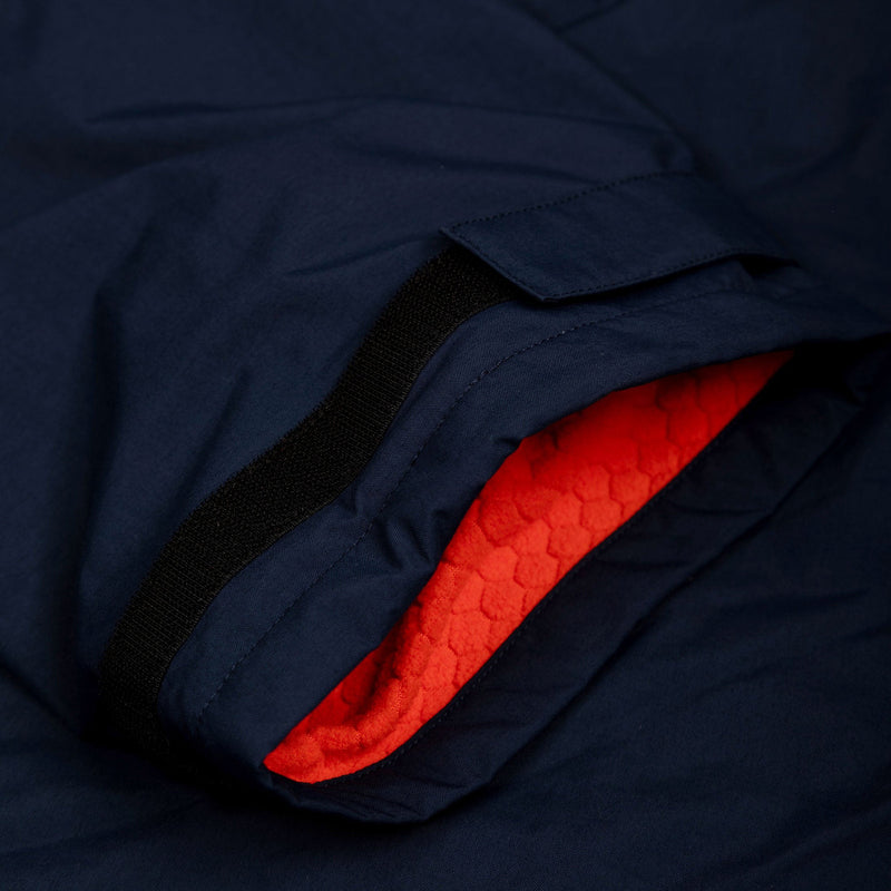 Load image into Gallery viewer, Finisterre Tego Long Sleeve Robe Hooded Changing Poncho 9
